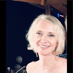 Meet your Posher, Beth